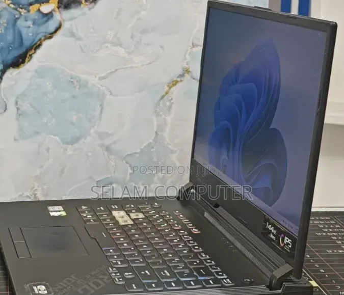 New Laptop Asus ROG Strix G16 G614 16GB Intel Core i7 SSD 512GB