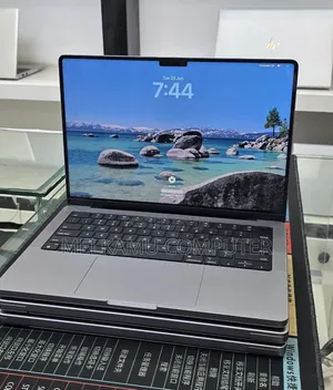 New Laptop Apple MacBook Pro 2021 M1 32GB Apple M1 SSD 512GB