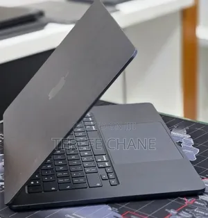 New Laptop Apple MacBook Air 2025 M4 16GB Apple M4 SSD 256GB