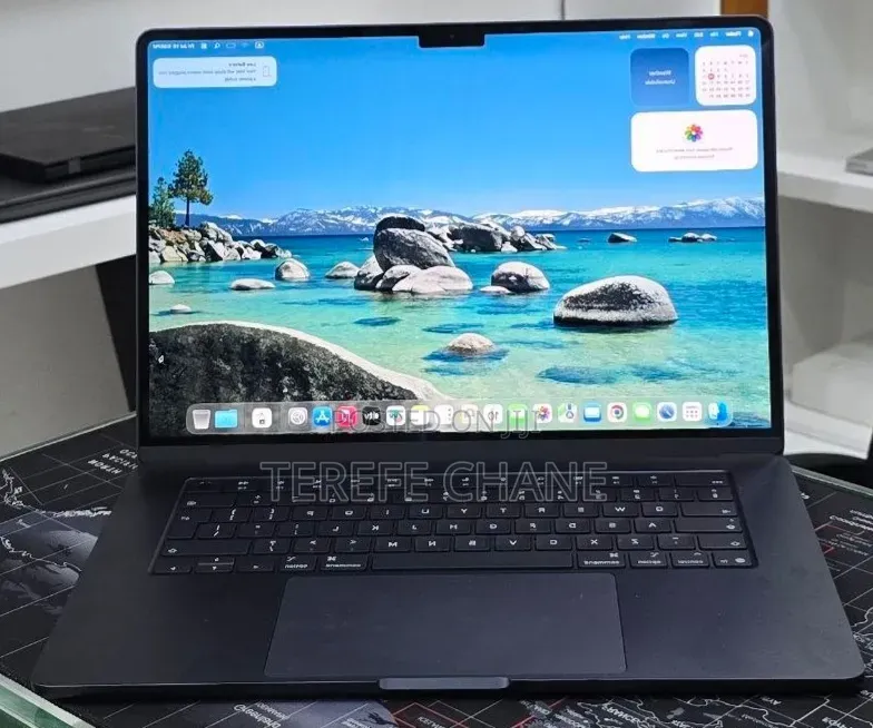 New Laptop Apple MacBook Air 2025 M4 16GB Apple M4 SSD 256GB