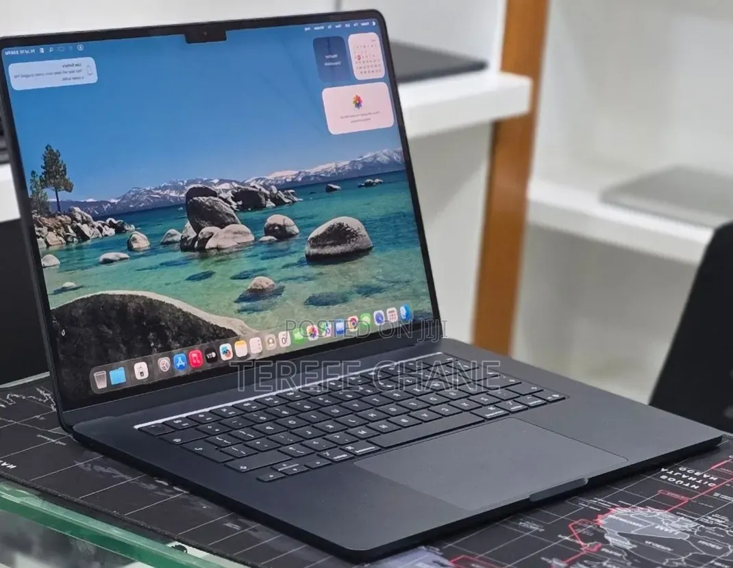 New Laptop Apple MacBook Air 2025 M4 16GB Apple M4 SSD 256GB
