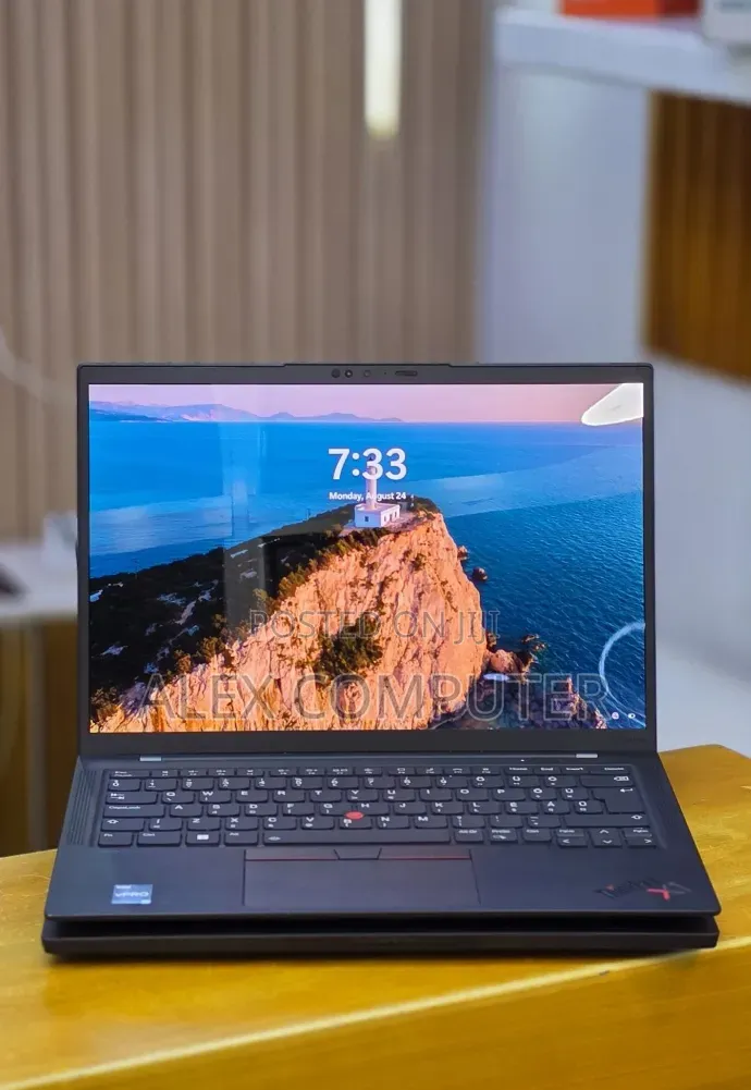 New Laptop Lenovo ThinkPad X1 Carbon 16GB Intel Core i7 SSD 512GB