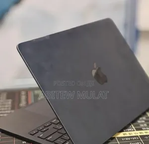 New Laptop Apple MacBook Air 2022 M2 8GB Apple M2 SSD 512GB