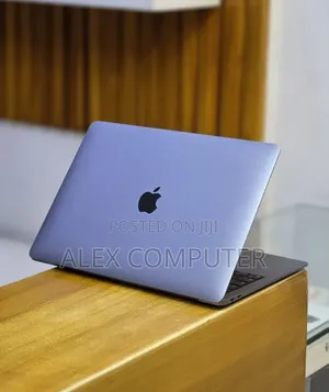 New Laptop Apple MacBook Air 2020 M1 16GB Apple M1 SSD 256GB