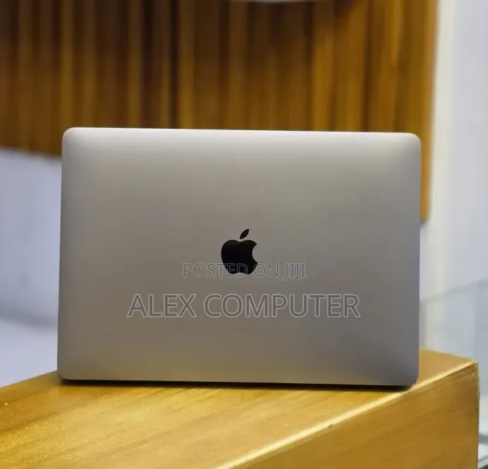 New Laptop Apple MacBook Air 2020 M1 16GB Apple M1 SSD 256GB