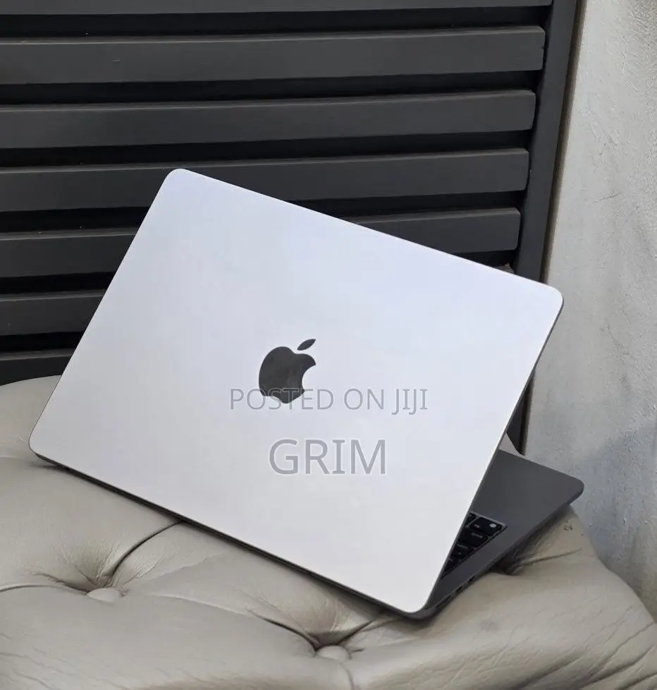 Laptop 8GB Apple M2 SSD 256GB