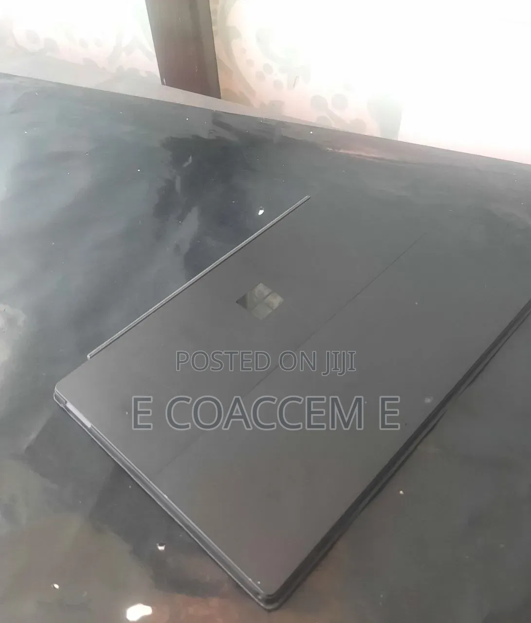 New Laptop Microsoft Surface 8GB Intel Core i5 SSD 256GB