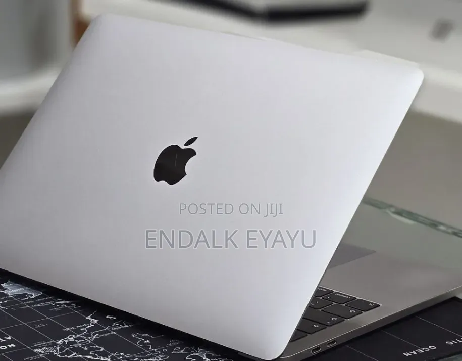 New Laptop Apple MacBook Pro 2019 16GB Intel Core i7 SSD 512GB