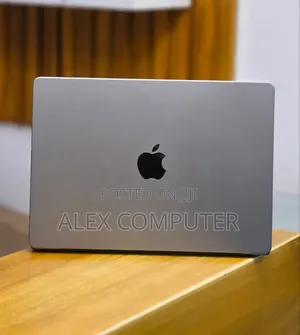 New Laptop Apple MacBook Pro 2021 M1 32GB Apple M1 Pro SSD 512GB