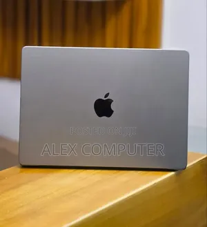 New Laptop Apple MacBook Pro 2021 M1 32GB Apple M1 Pro SSD 512GB