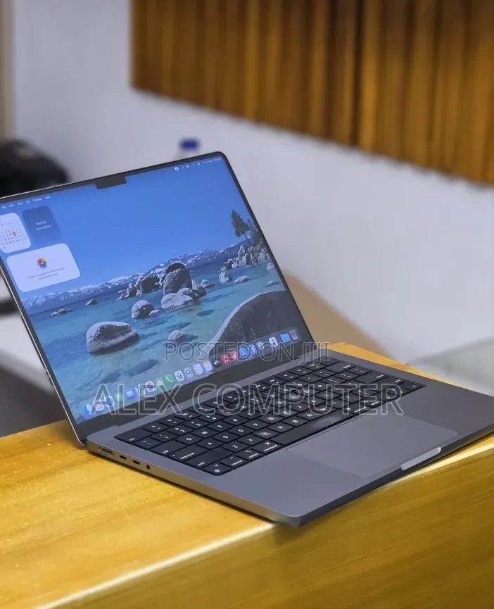 New Laptop Apple MacBook Pro 2021 M1 32GB Apple M1 Pro SSD 512GB