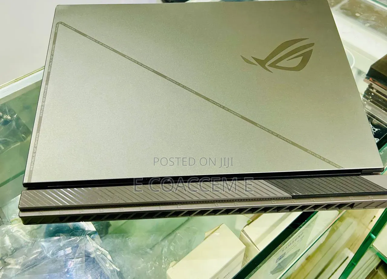 New Laptop Asus 16GB Intel Core i9 SSD 1T