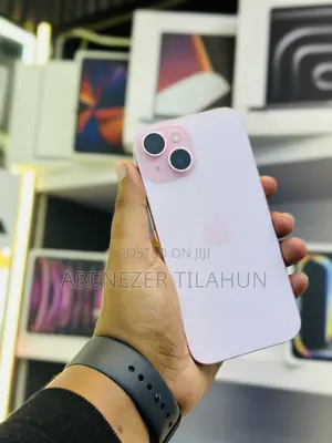 Apple iPhone 15 128 GB Pink