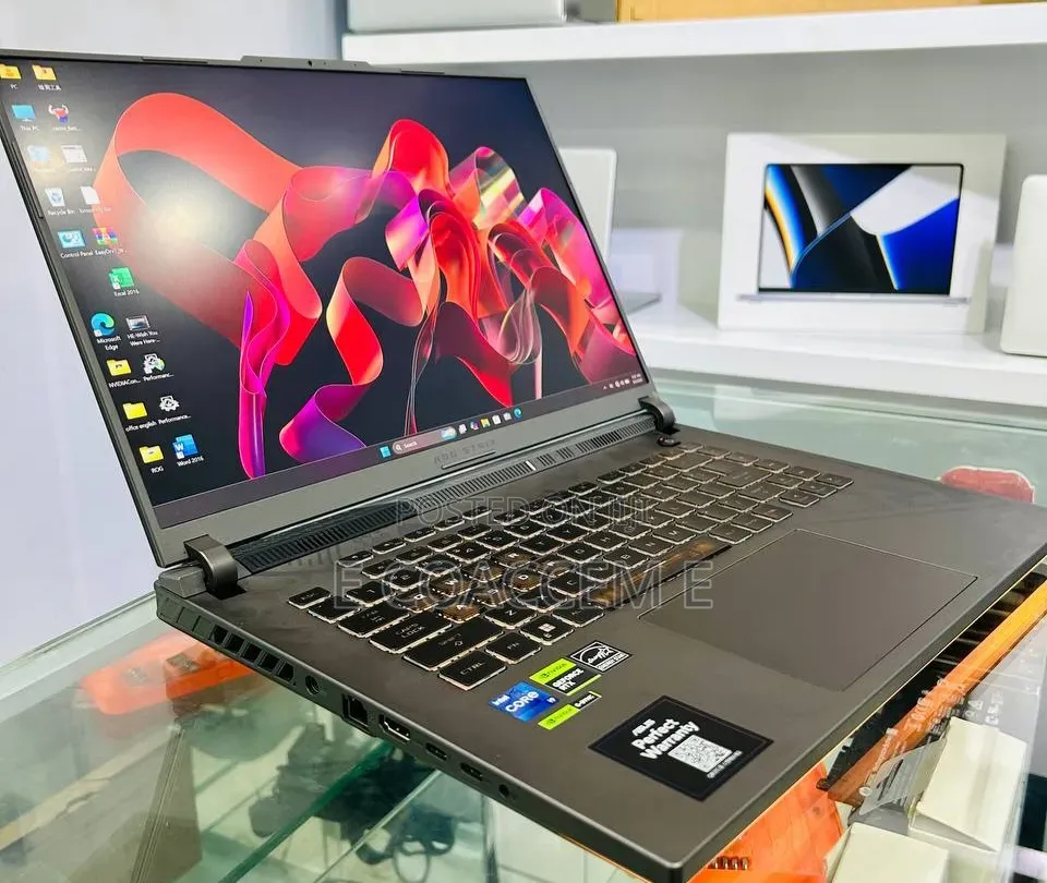 New Laptop Asus 16GB Intel Core i9 SSD 1T