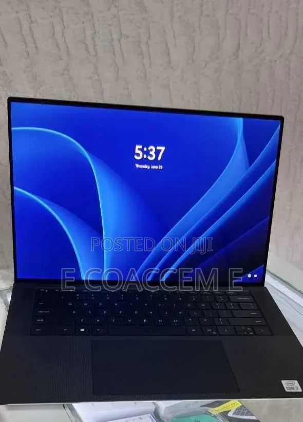 New Laptop Dell 16GB Intel Core i7 SSD 512GB