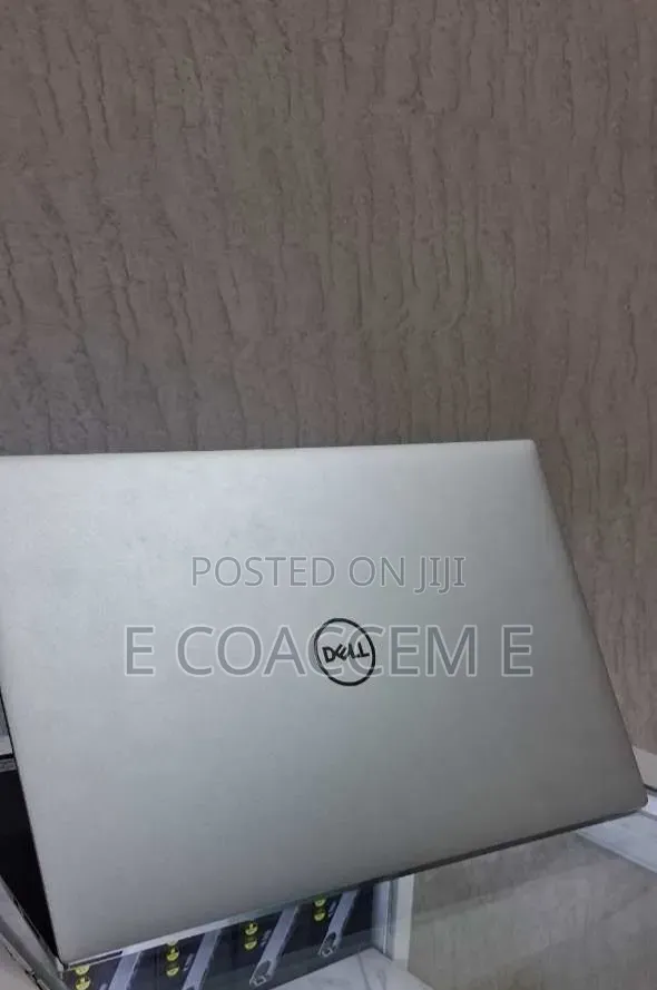 New Laptop Dell 16GB Intel Core i7 SSD 512GB