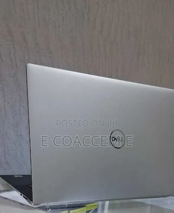 New Laptop Dell 16GB Intel Core i7 SSD 512GB