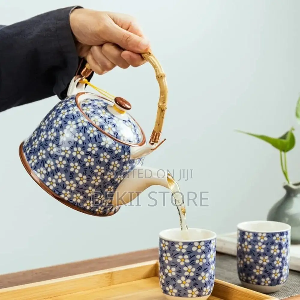 የጃፓን የሻይ ማቅረቢያ ስብስብ (Japanese Tea Serving Set)