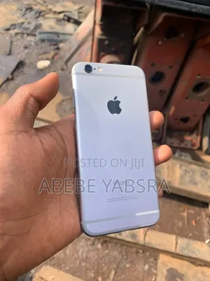 Apple iPhone 6s 16 GB White