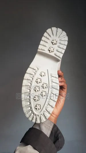  ልዩ የአዲስ ዓመት ቅናሽ 
ቲምበር ላንድ በ 2,800 ብር ብቻ