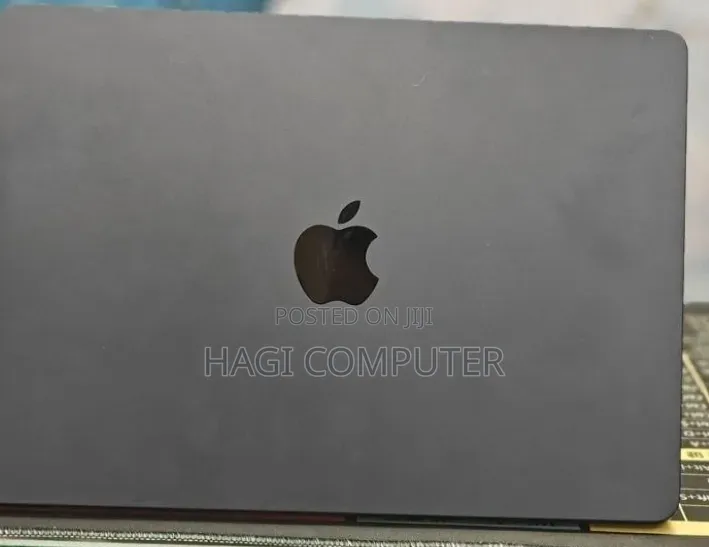 New Laptop Apple MacBook Air 2022 M2 8GB Apple M2 SSD 512GB