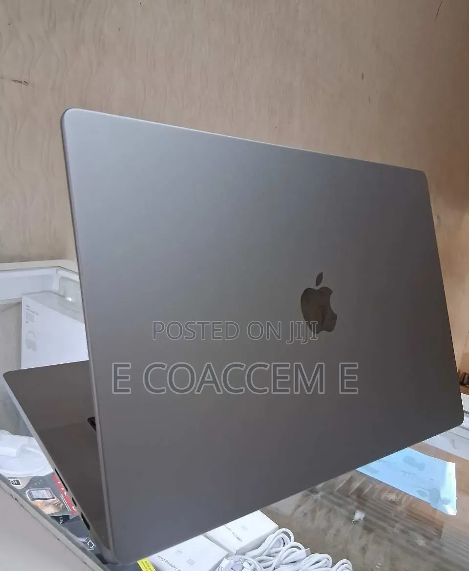 New Laptop Apple MacBook 16GB SSD 1T