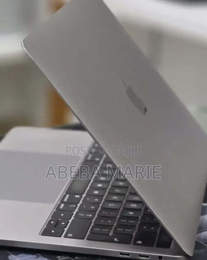 New Laptop Apple MacBook Pro 2019 16GB Intel Core i5 SSD 512GB