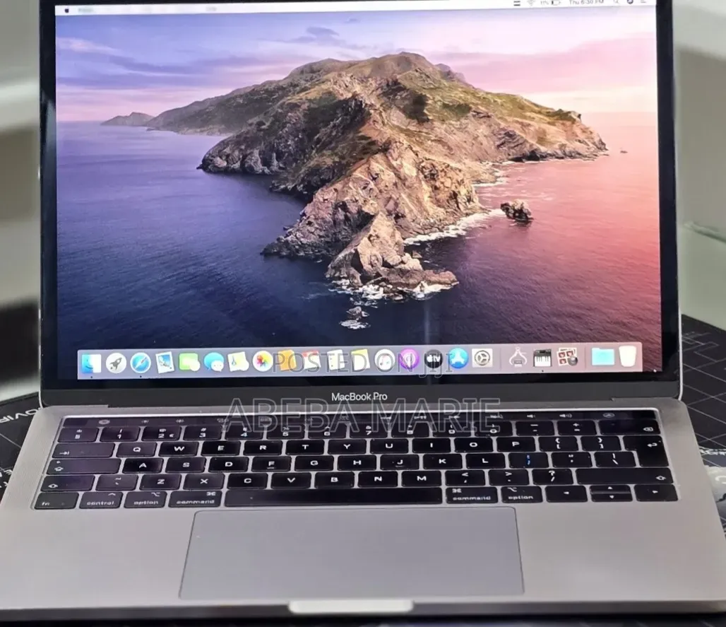 New Laptop Apple MacBook Pro 2019 16GB Intel Core i5 SSD 512GB