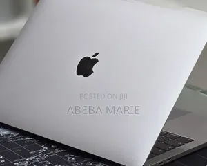 New Laptop Apple MacBook Pro 2019 16GB Intel Core i5 SSD 512GB
