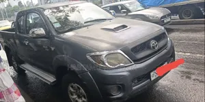 Toyota Hilux 2008 Gray
