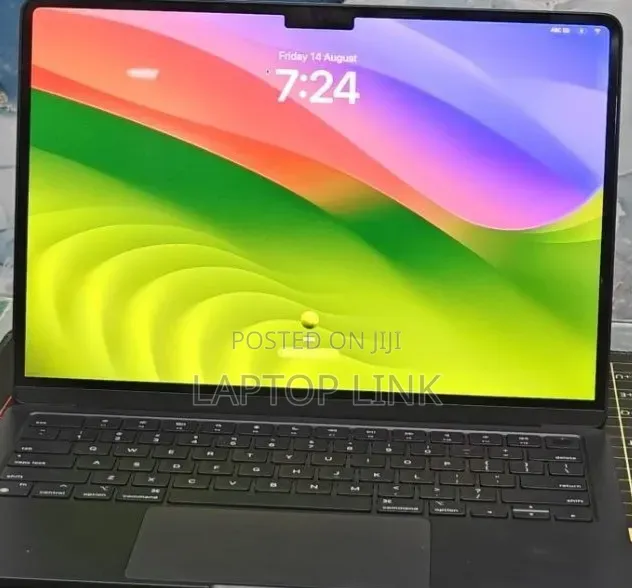 New Laptop Apple MacBook Air 2022 M2 8GB Apple M2 SSD 512GB