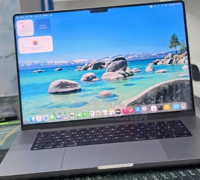 New Laptop Apple MacBook Pro 2021 M1 16GB Intel Core 5 SSD 512GB