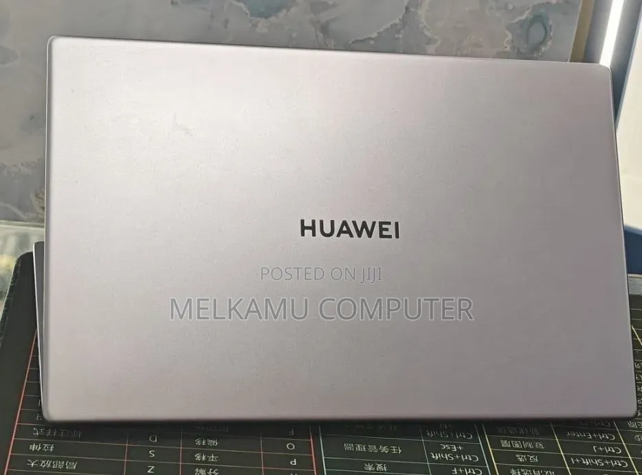 New Laptop Huawei Matebook D 15 8GB Intel Core i3 SSD 256GB