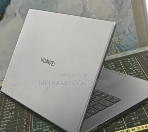 New Laptop Huawei Matebook D 15 8GB Intel Core i3 SSD 256GB