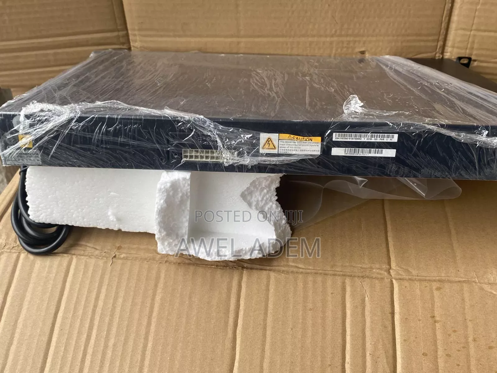 Huawei Series S5700-52x-PWR-Li-AC 48,Por POE+ 10GE SFP+Ethernet Switch