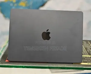 New Laptop Apple MacBook Air 2022 M2 8GB Apple M2 SSD 512GB