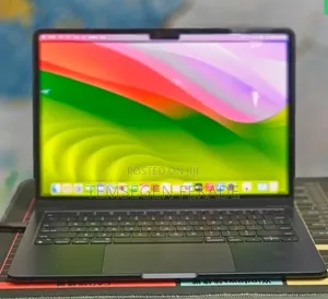 New Laptop Apple MacBook Air 2022 M2 8GB Apple M2 SSD 512GB