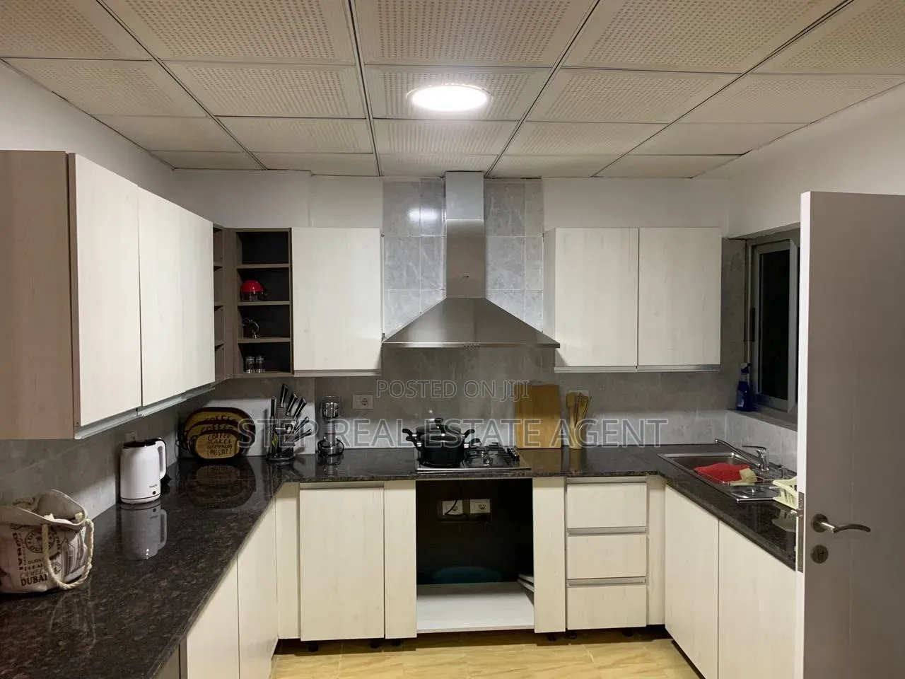 Furnished 3bdrm Apartment in Atlas, Bole for rent