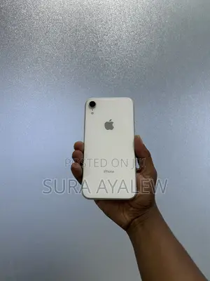 Apple iPhone XR 64 GB White