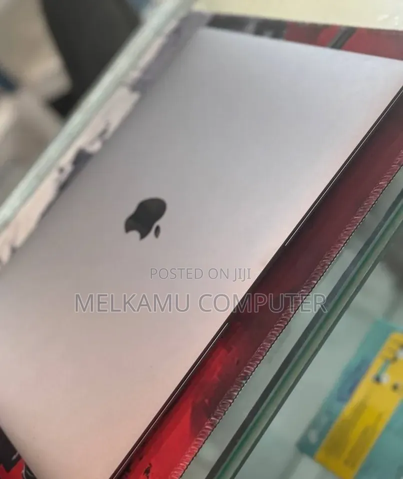 New Laptop Apple MacBook Air 2020 M1 8GB Apple M1 SSD 256GB