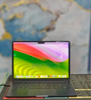 New Laptop Apple MacBook Air 2022 M2 8GB Apple M2 SSD 512GB