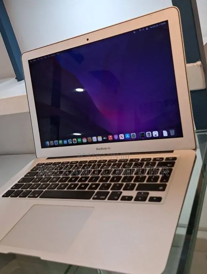 New Laptop Apple MacBook Air 2017 8GB Intel Core i5 SSD 128GB