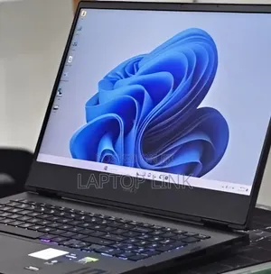 New Laptop HP Omen 16 16GB Intel Core i7 SSD 512GB