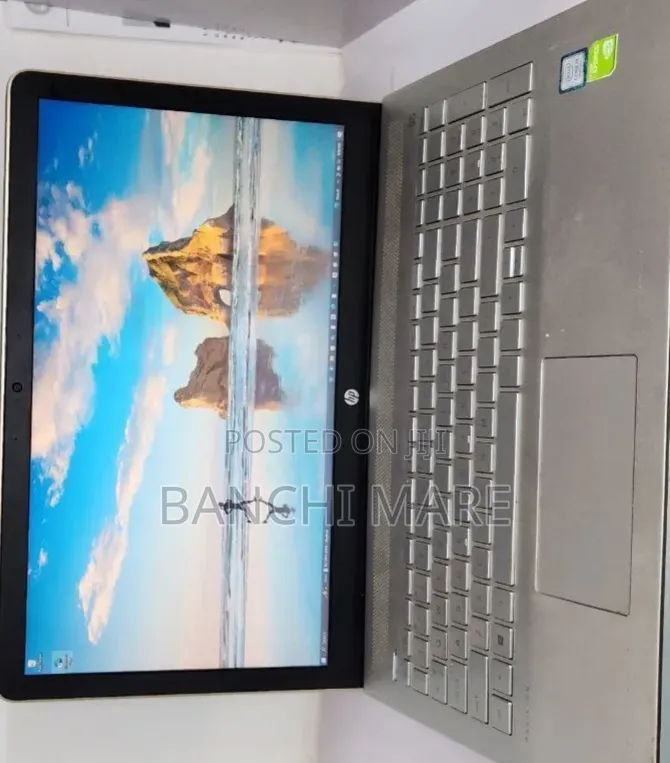 New Laptop HP Pavilion 15 8GB Intel Core i5 SSD 1T