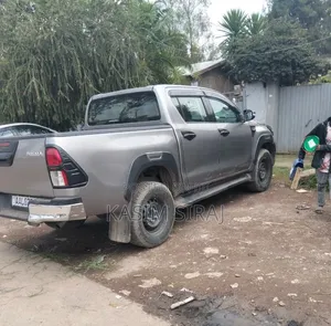 Toyota Hilux Revo Double Cab Deisel 2.4 AWD 2020 Gray
