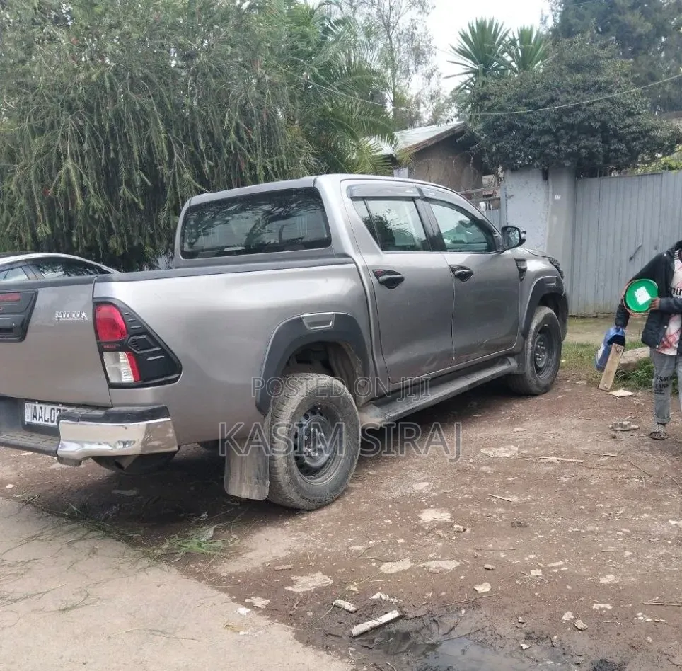 Toyota Hilux Revo Double Cab Deisel 2.4 AWD 2020 Gray