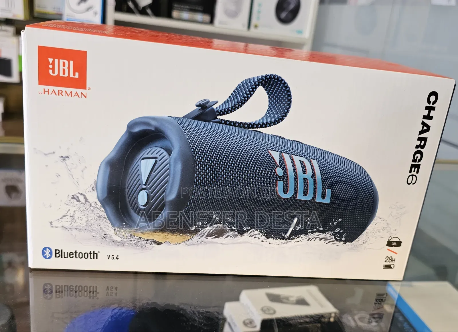 Box for the JBL Charge 6 Portable Bluetooth Speaker in Blue.