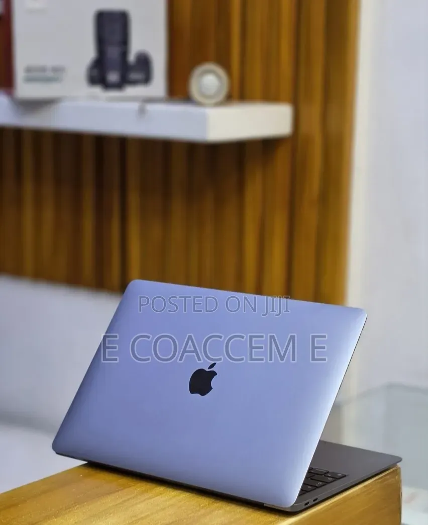 New Laptop Apple MacBook Air 2020 M1 16GB Apple M1 SSD 256GB