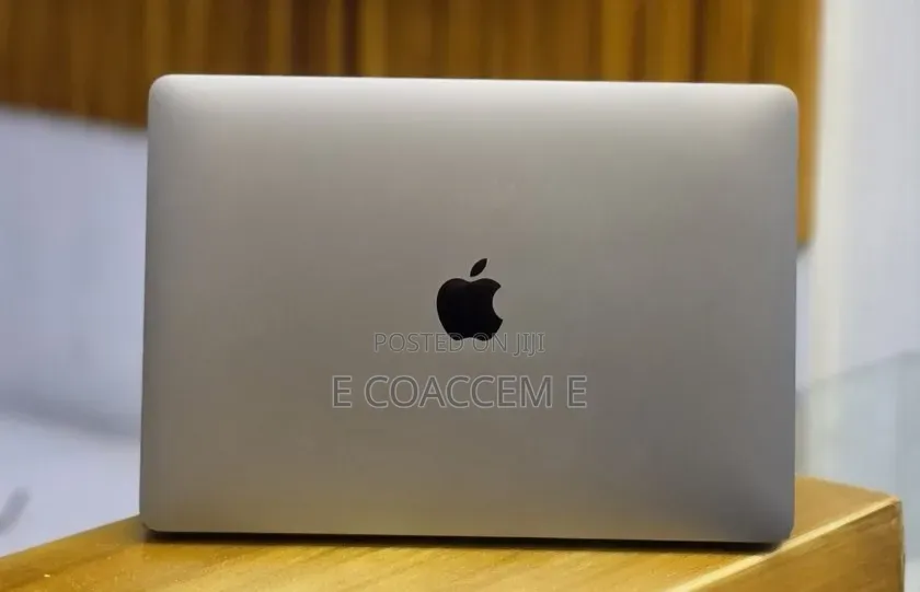 New Laptop Apple MacBook Air 2020 M1 16GB Apple M1 SSD 256GB