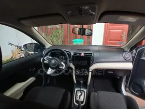 Toyota Rush 2023 Silver